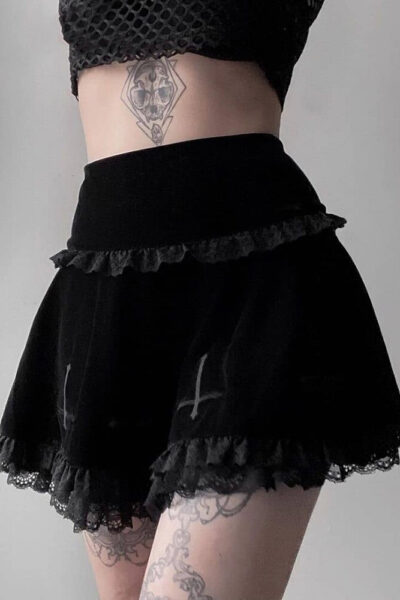 Emo skirt outfit